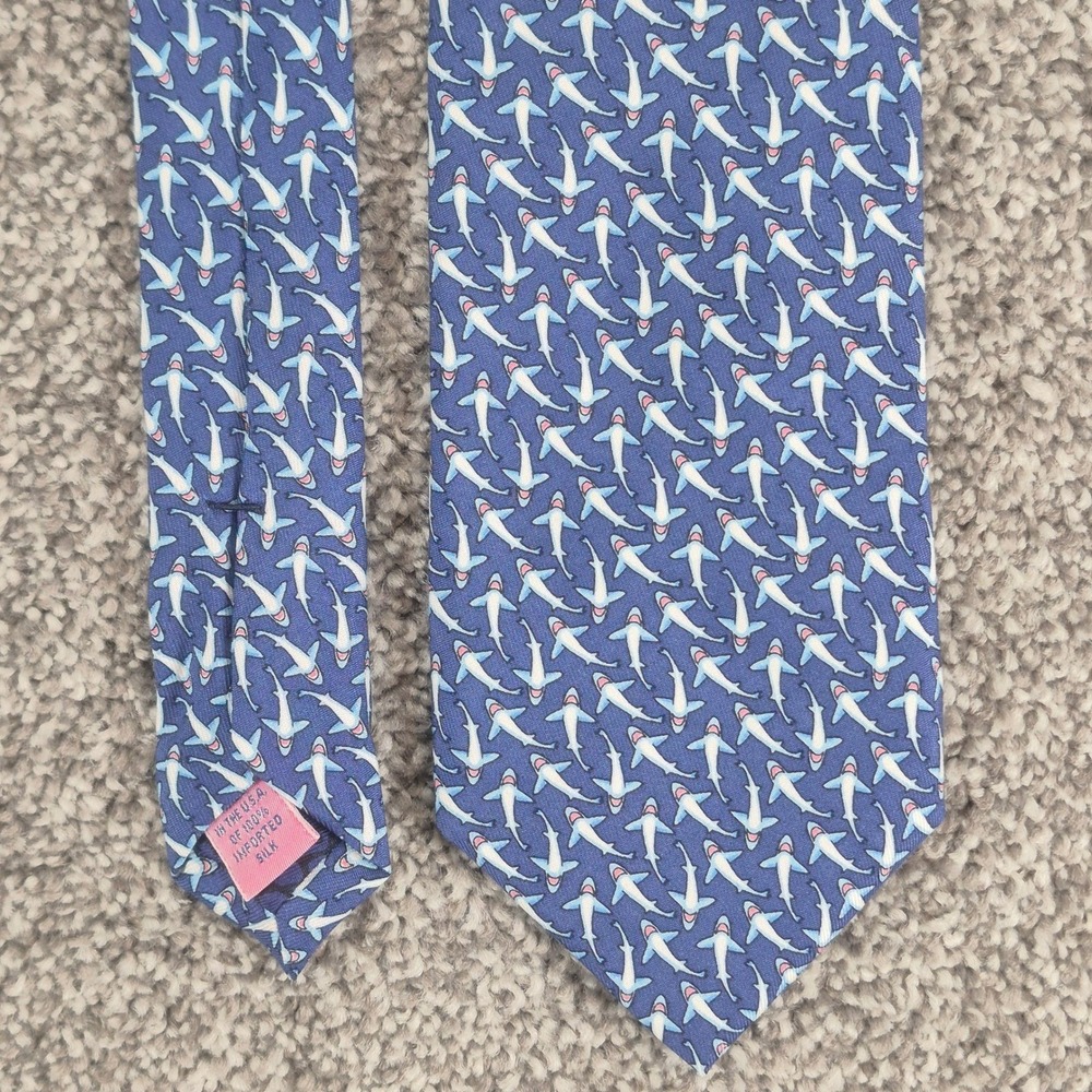 Vineyard Vines Neck Tie 100% Silk Navy Blue Shark Frenzy All Over Print USA made